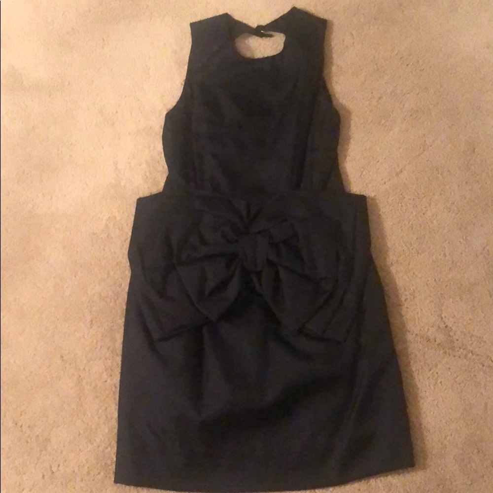 Amazing LBD! perfect dress for a dressy occasion